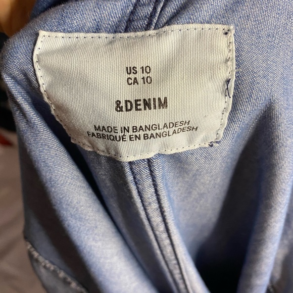 Women’s Denim Jumper with built in belt. - Picture 2 of 4